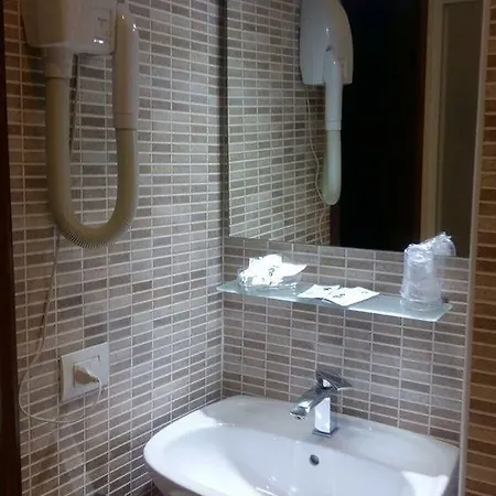 Hotell La Nuova Rotaia