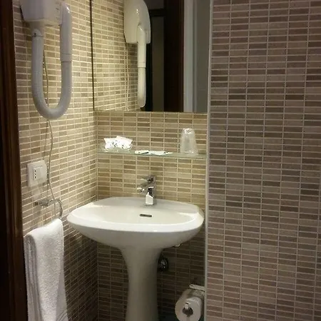 Hotell La Nuova Rotaia Gallarate