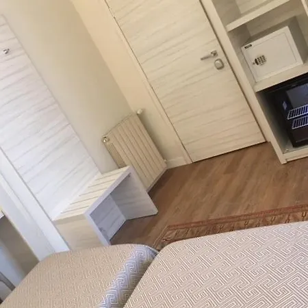 La Nuova Rotaia Hotel